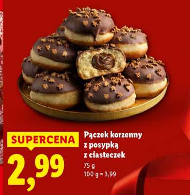 Pączek korzenny z posypką z ciasteczek