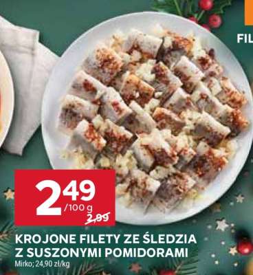 Krojone filety ze śledzia z suszonymi pomidorami