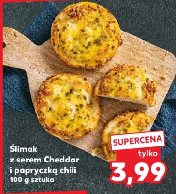 Ślimak z serem Cheddar i papryczką chili
