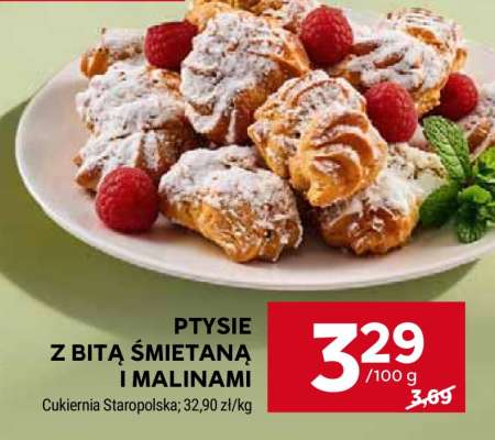 Ptysie z bitą śmietaną i malinami