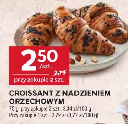 Croissant z nadzieniem orzechowym