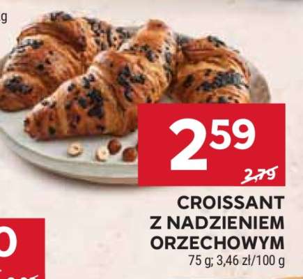 Croissant z nadzieniem orzechowym