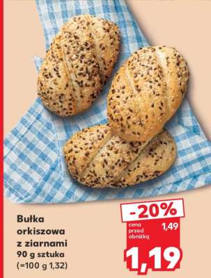 Bułka orkiszowa z ziarnami
