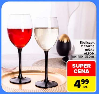 Kieliszek z czarną nóżką