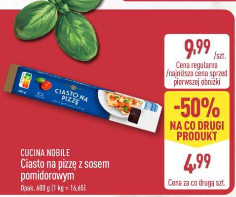 Ciasto na pizzę z sosem pomidorowym