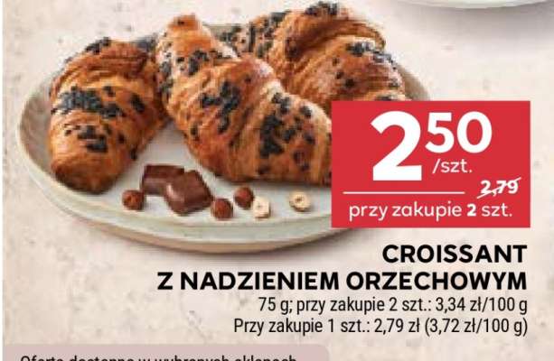 Croissant z nadzieniem orzechowym