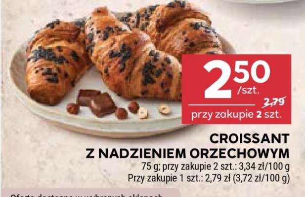 Croissant z nadzieniem orzechowym